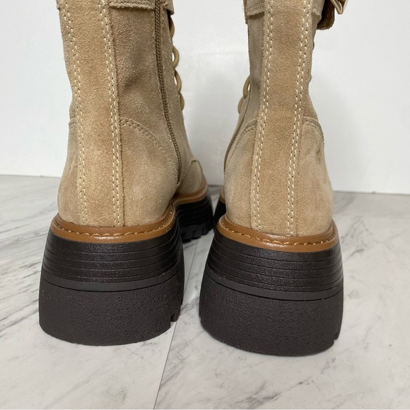 Vince Camuto Monchia Tan Suede Lace Up Lug Sole Boot 5M - Picture 4 of 14